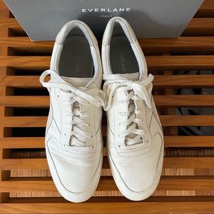 Everlane leather sneakers. Womens 13 or Mens 11.